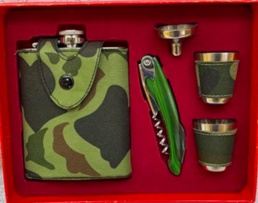 Camo Leather Flask Set